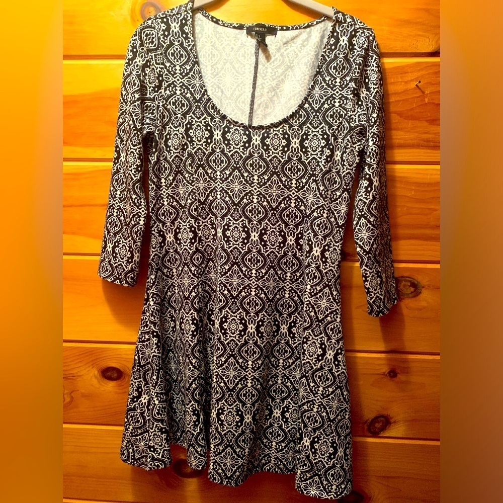 Forever 21 Ornate Tribal Southwestern 3/4 Sleeve Fit & Flare Skater Dress L